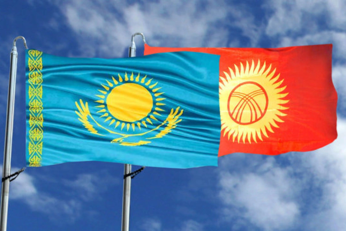 Qazaxıstan Qırğızıstana yardım üçün iki min ton dizel yanacağı göndərib